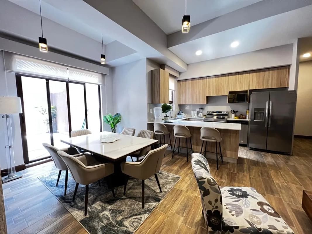 Apartamento en Venta Zona 10 cod.DA36270
