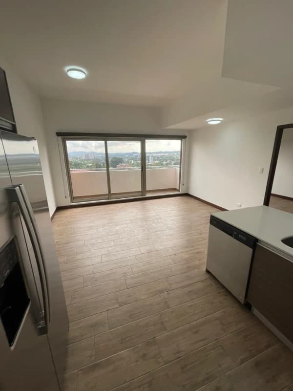 🏙️ APARTAMENTO EN RENTA – CASALINI DIAGONAL 6, ZONA 10