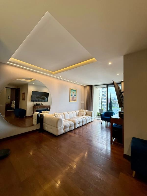 Apartamento en venta | 2 habitaciones | estudio | bodega | Vasanta z 10