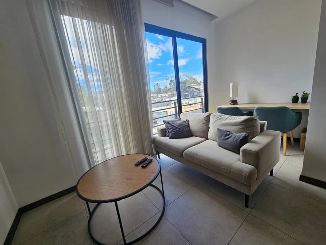 APARTAMENTO AMUEBLADO MIRA Z.10