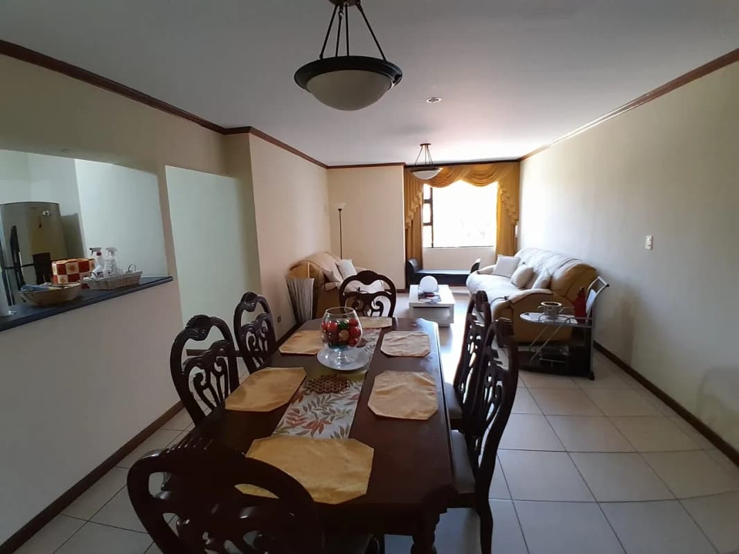 Apartamento Amueblado en Alquiler, Edificio Torre Castelar, zona 10
