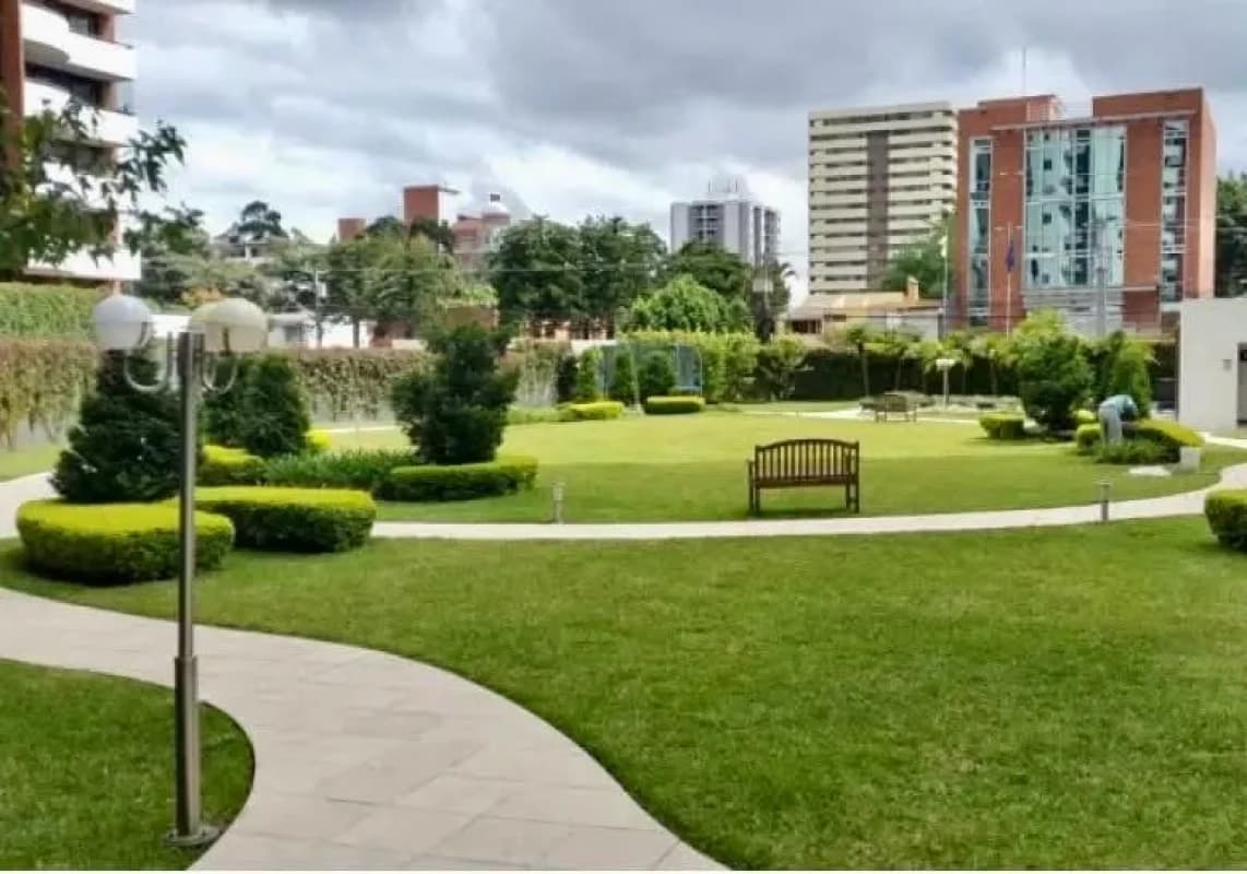 APARTAMENTO EN RENTA EN ZONA 14 ATTICA