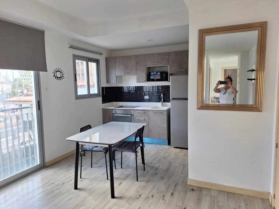 Apartamento en Alquiler Edificio Vivo, zona 4 N3 / EN DIRECTO t1