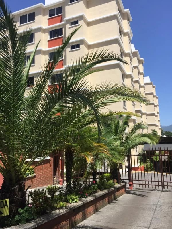 Apartamento en venta, Edificio Altos de La Colina, Zona 12