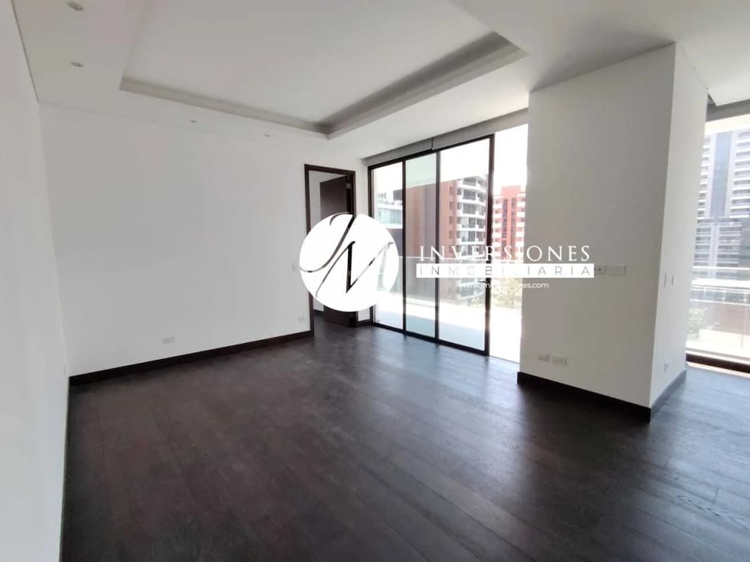 Apartamento en venta en zona 14 de 2 dormitorios