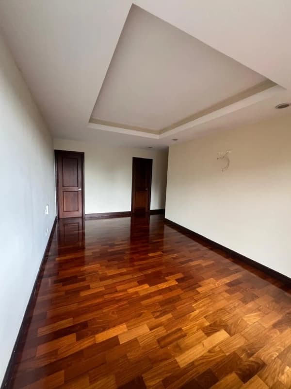 Apartamento en Renta | Santa María | Zona 10 | Amplio y ubicación privilegiada