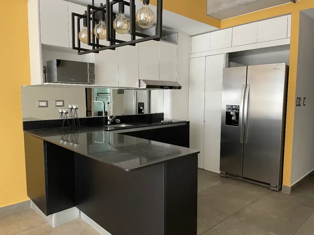Apartamento Amueblado de 1 Habitación en zona 16