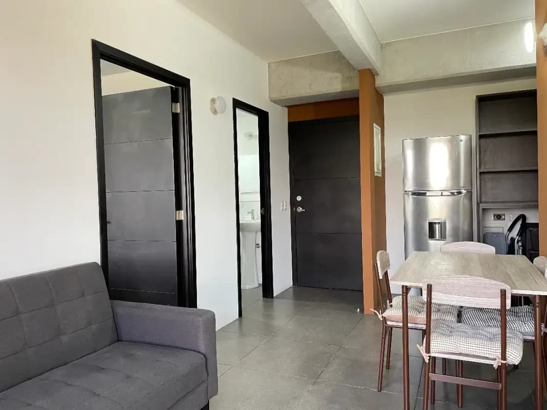 Apartamento Amueblado de 2 Habitaciones en zona 10