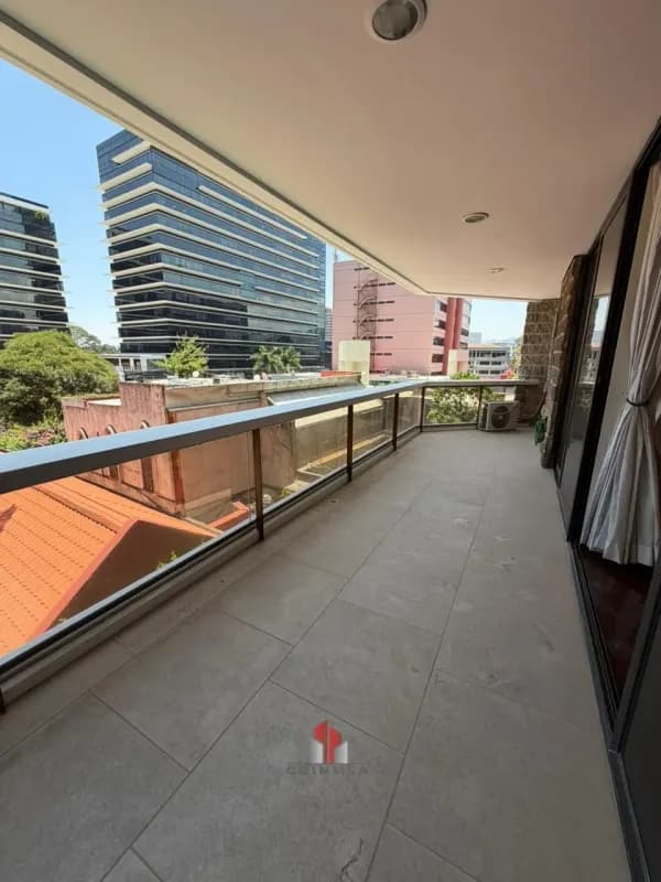 Apartamento en Renta zona 10 / Tiffany II