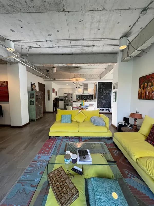 Apartamento Amueblado en Renta – San Antonio Lofts, Oakland Zona 10
