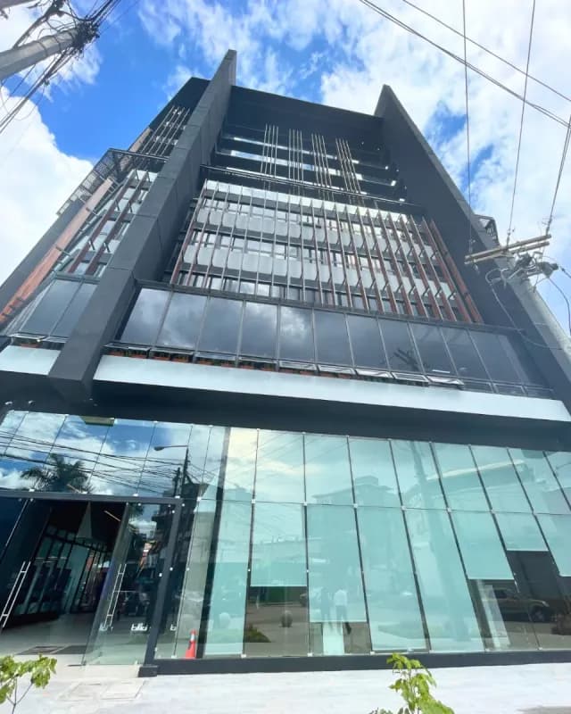APARTAMENTO EN RENTA EN ZONA 4, SÉPTIMO.