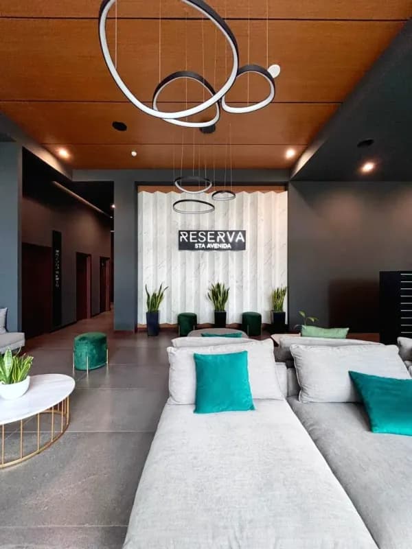 APARTAMENTO AMUEBLADO EN ALQUILER 📍 Reserva 5ta Avenida, Zona 14