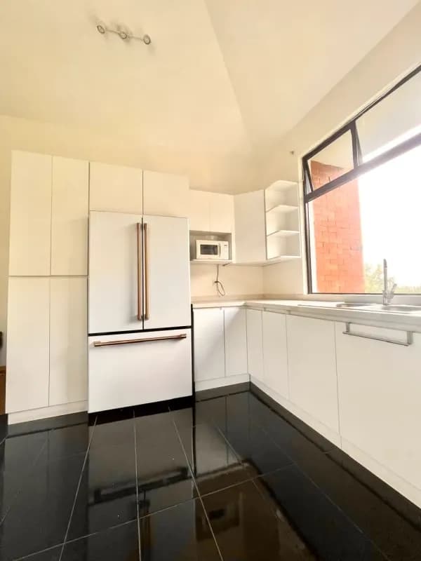 Km 8.3 CAES • Apartamento en Renta • Condominio Maderos