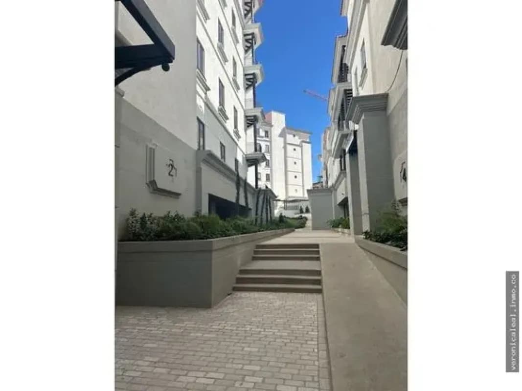 Nogales de Cayala zona 16 apartamento en renta