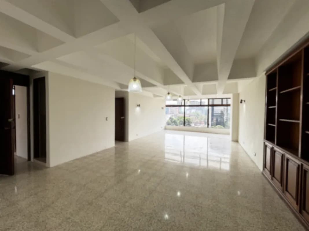 Apartamento en renta en Edificio Reforma Obelisco