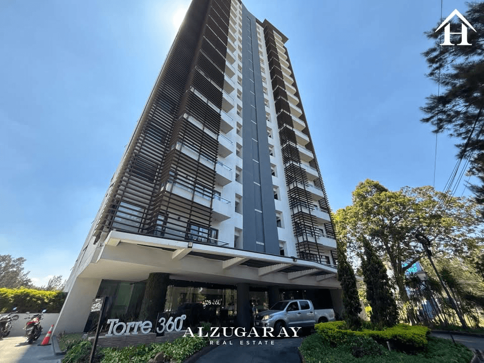 Apartamento amplio con balcón torre 360 zona 15