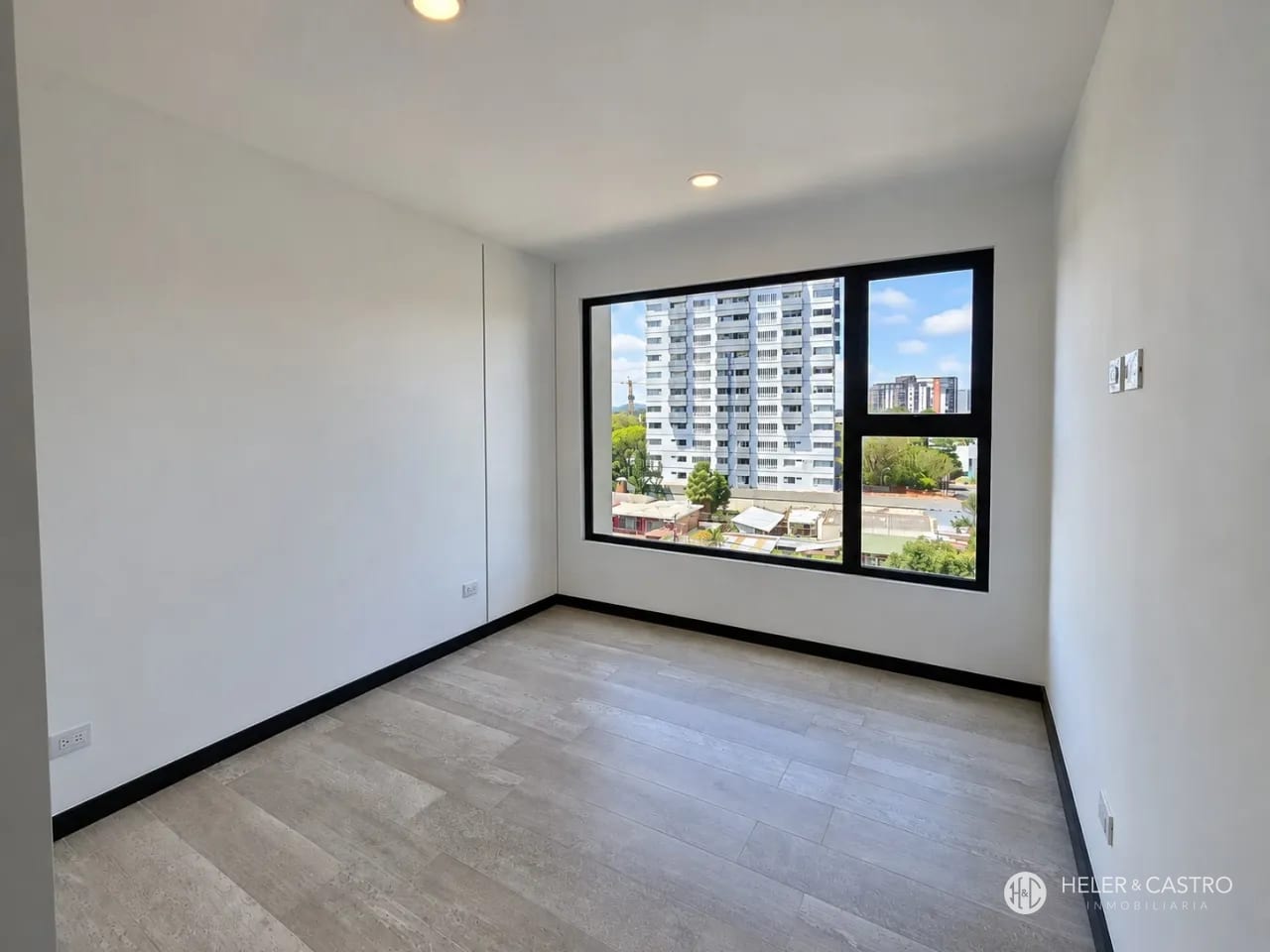 Moderno Apartamento — Apartamento en Alquiler en Verdú, Zona 13, Guatemala, Ciudad — foto 4 de 17