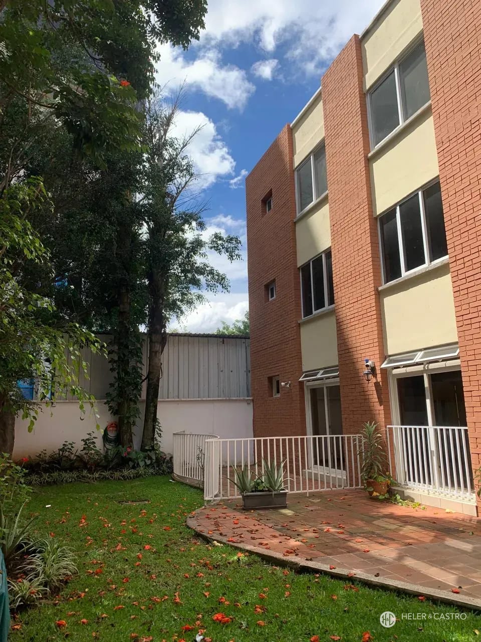 Apartamento en Avenida Hincapié — Apartamento en Alquiler en Zona 13, Guatemala, Ciudad — foto 1 de 7