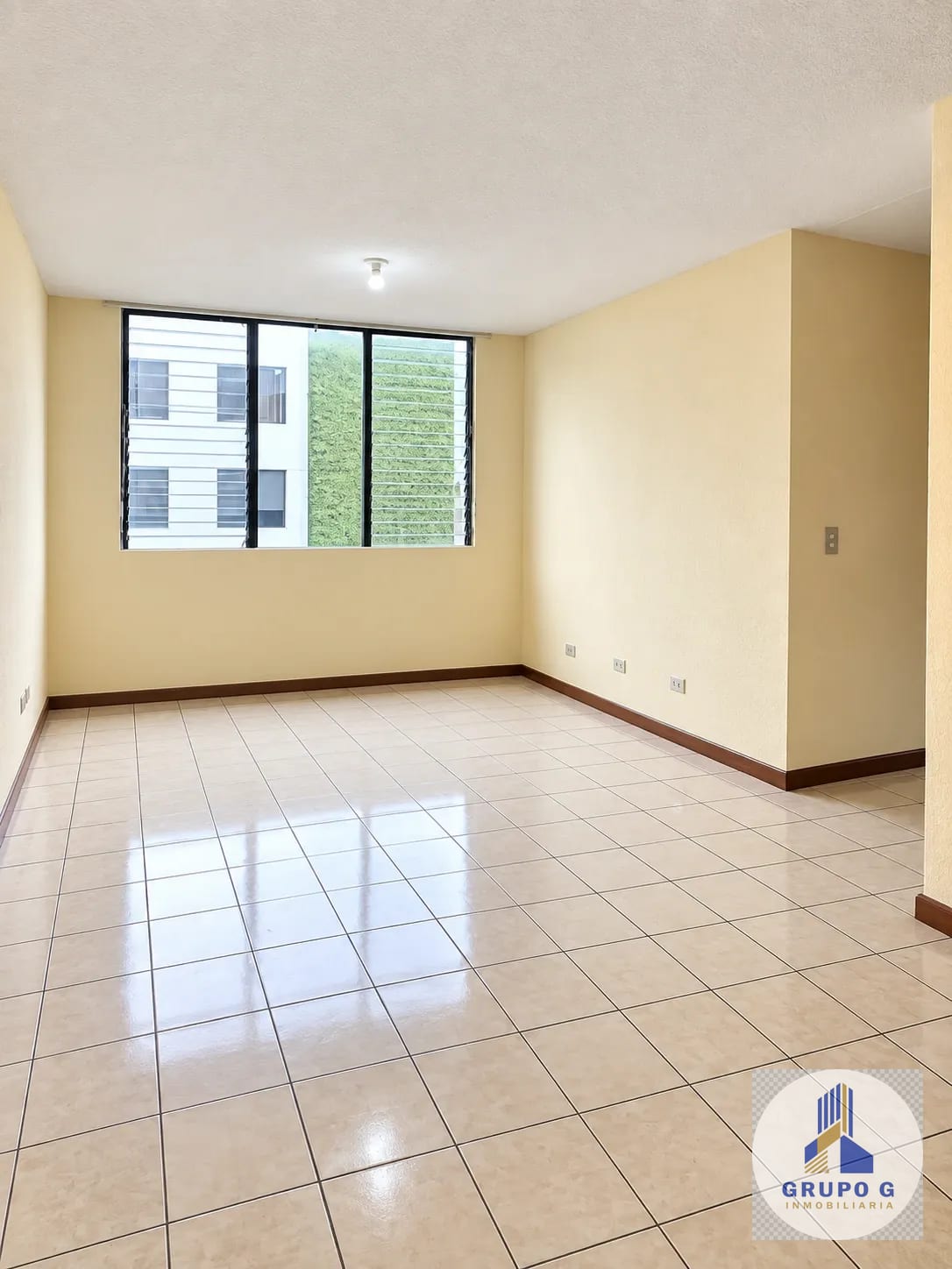 Apartamento en renta en Boulevard Acatán, Zona 16 — Apartamento en Alquiler en Zona 16, Guatemala, Ciudad — foto 2 de 10