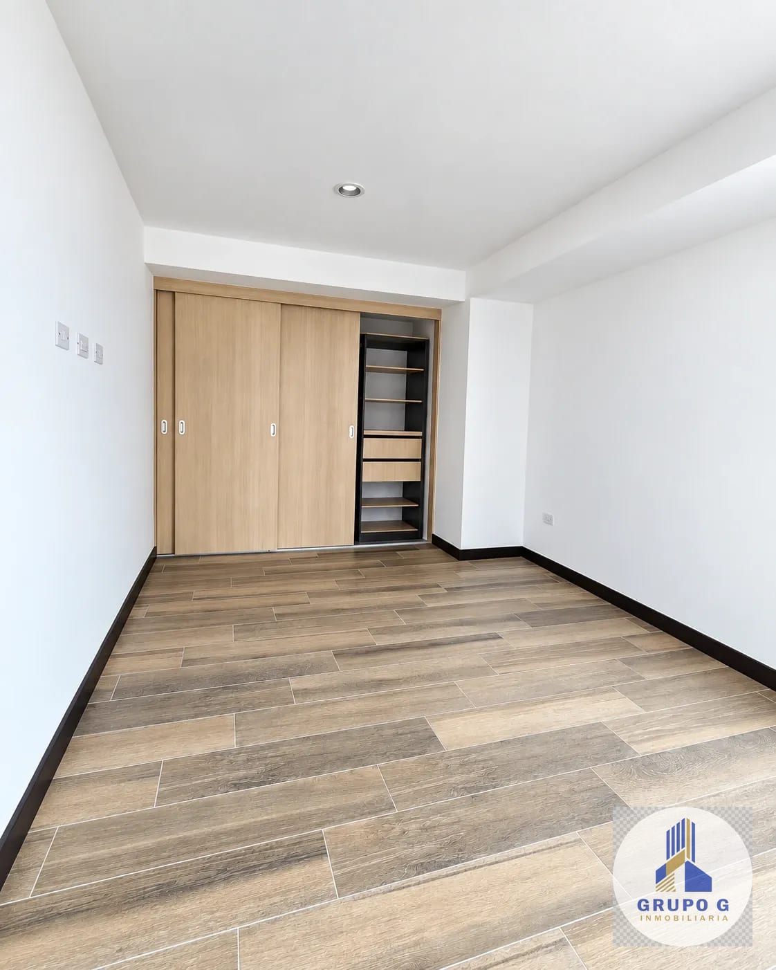 Apartamento en renta en zona 10 — Apartamento en Alquiler en Zona 10, Guatemala, Ciudad — foto 10 de 11