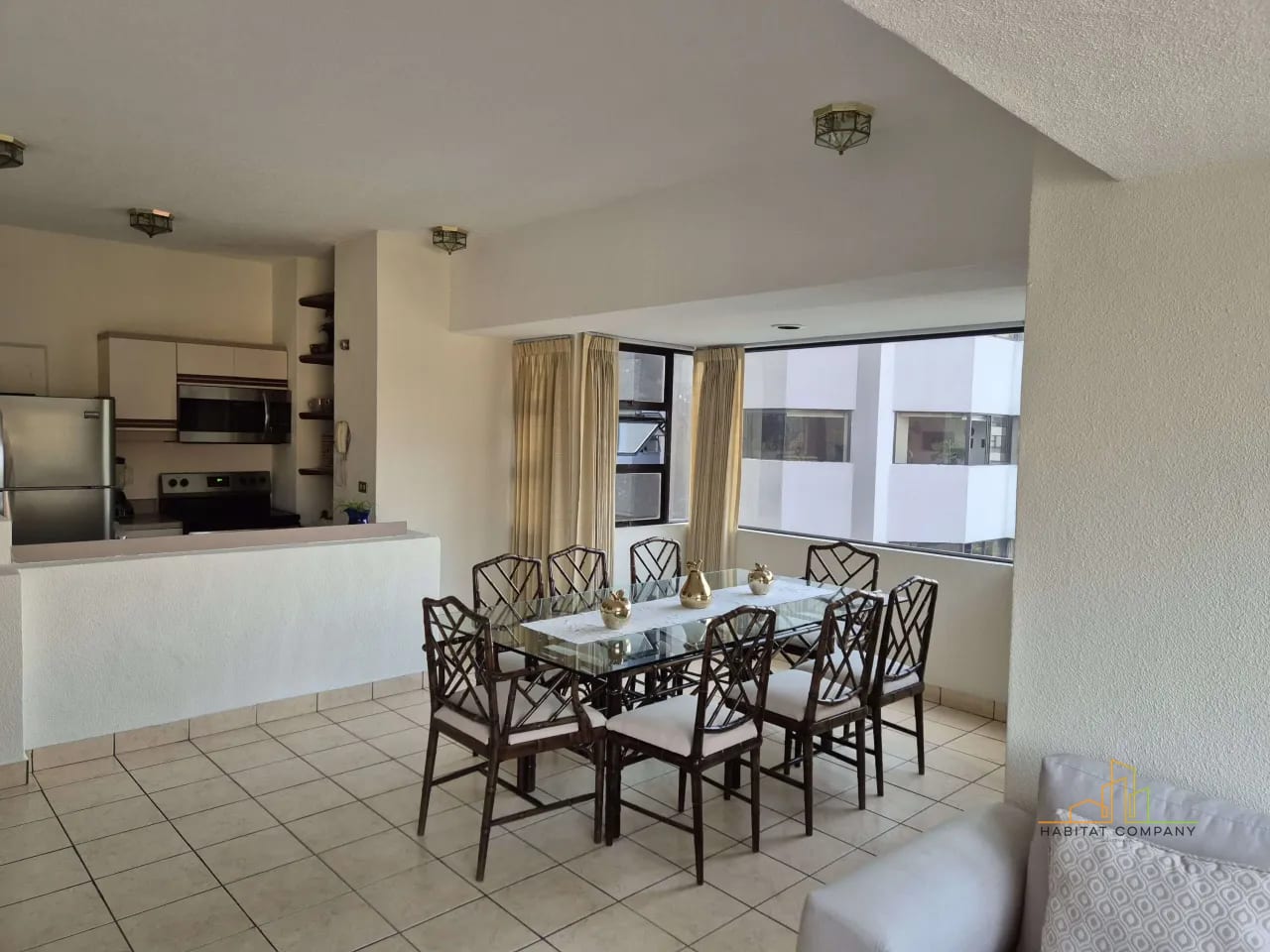 Apartamento Amueblado en Alquiler zona 14- Cercano a Europlaza — Apartamento en Alquiler en Zona 14, Guatemala, Ciudad — foto 3 de 5
