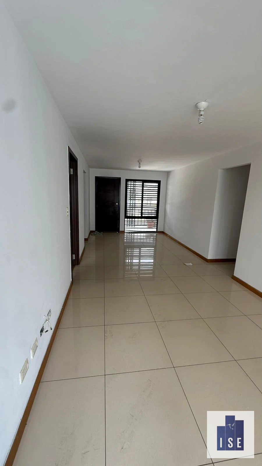 Apartamento — Apartamento en Alquiler en Ele de La Floresta, Zona 7, Guatemala, Ciudad — foto 1 de 12
