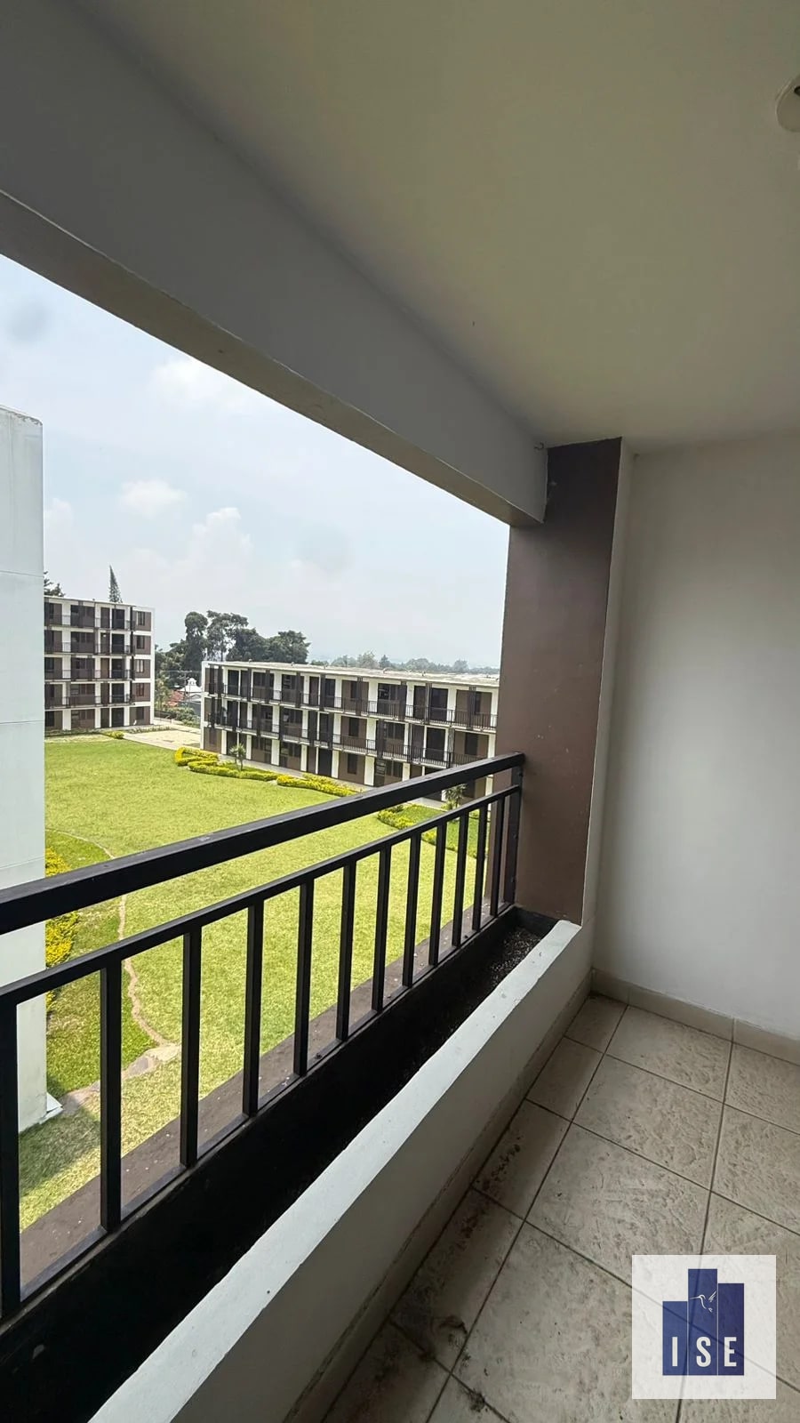 Apartamento — Apartamento en Alquiler en Ele de La Floresta, Zona 7, Guatemala, Ciudad — foto 2 de 12