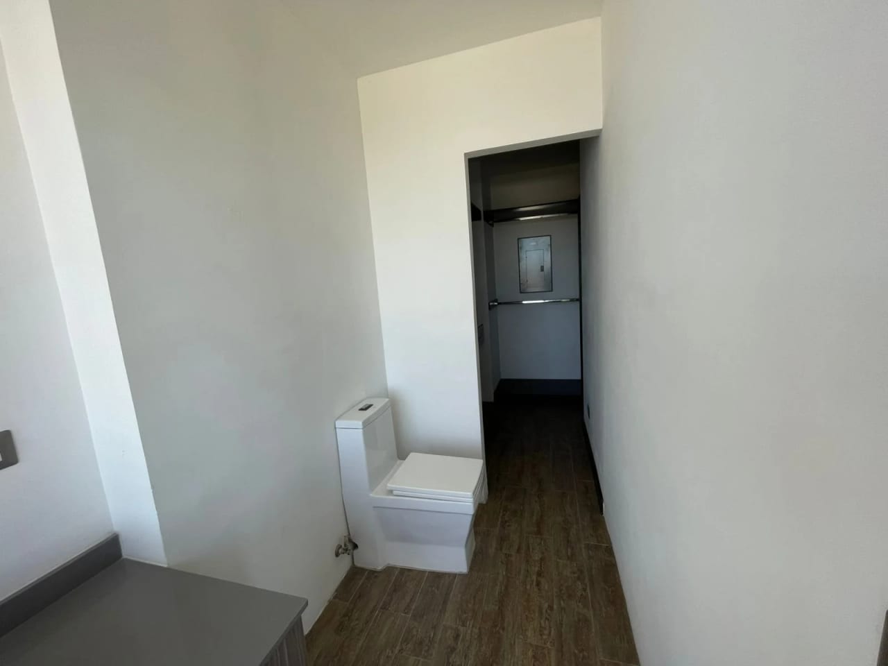 VENDO APARTAMENTO EN EDIFICIO DESTINY KM. 14.5 CAES - Image 5