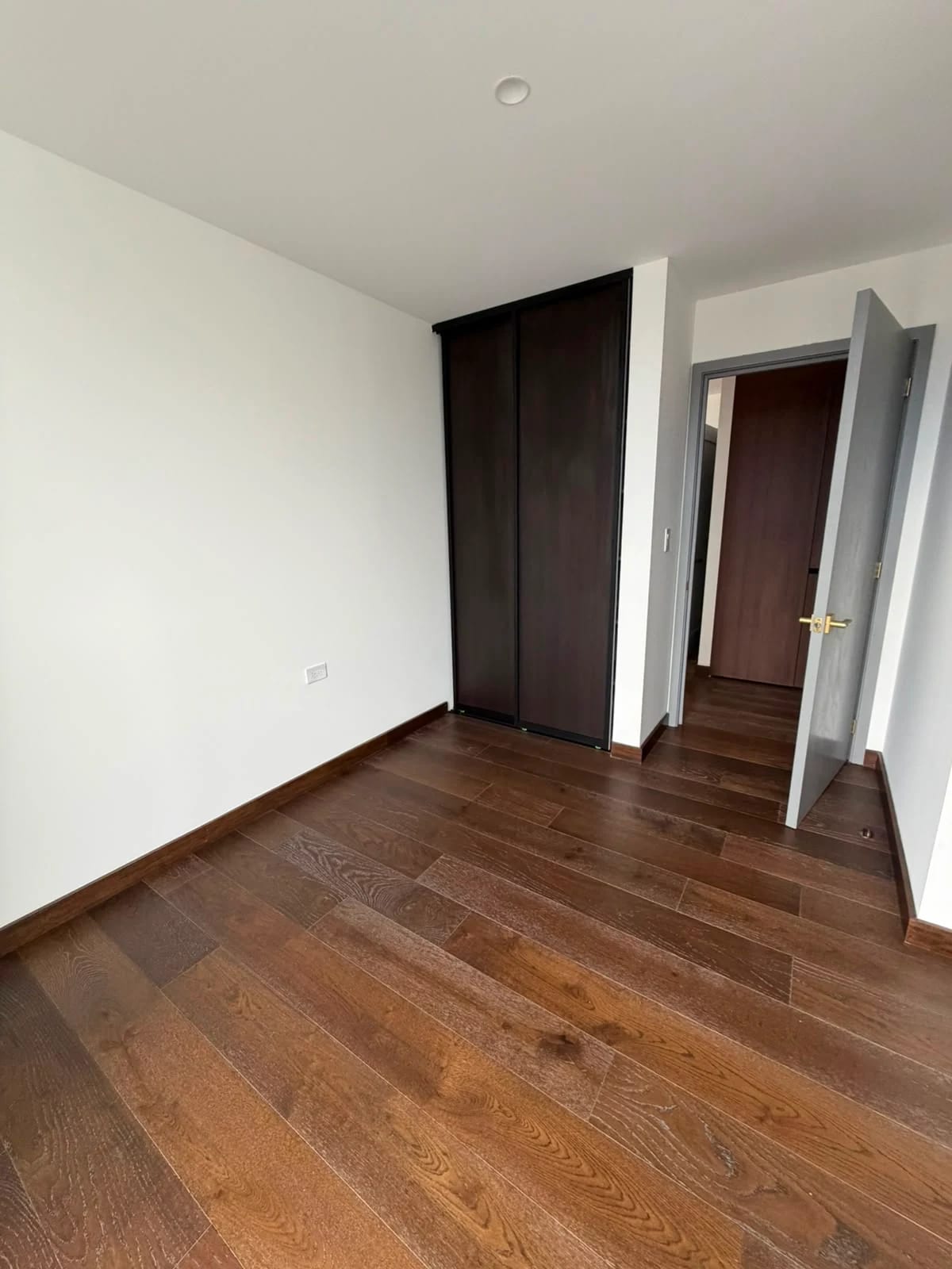 Rento Apartamento con Linea Blanca en Edificio Atarah Zona 10 — Apartamento en Alquiler en Atarah, Zona 10, Guatemala, Ciudad — foto 4 de 17
