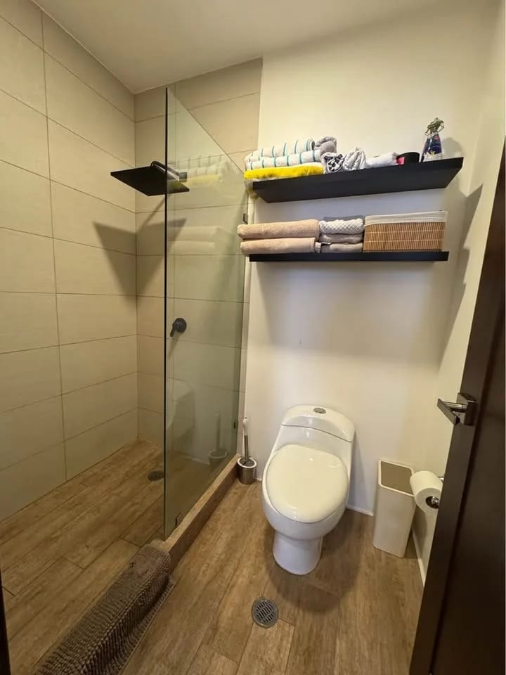 Vendo Apartamento en Edificio Albero Zona 15 Vista Hermosa. — Apartamento en Venta en Zona 15, Guatemala, Ciudad — foto 4 de 6