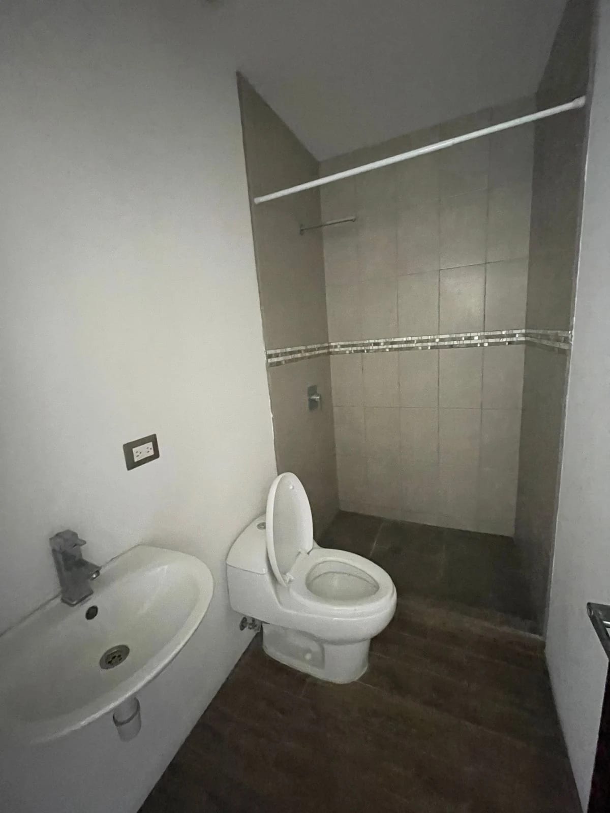 Vendo Apartamento en Edificio Destiny KM. 14.5 CAES — Apartamento en Venta en Destiny Sky Homes, Carretera a El Salvador, Guatemala, Ciudad — foto 7 de 17