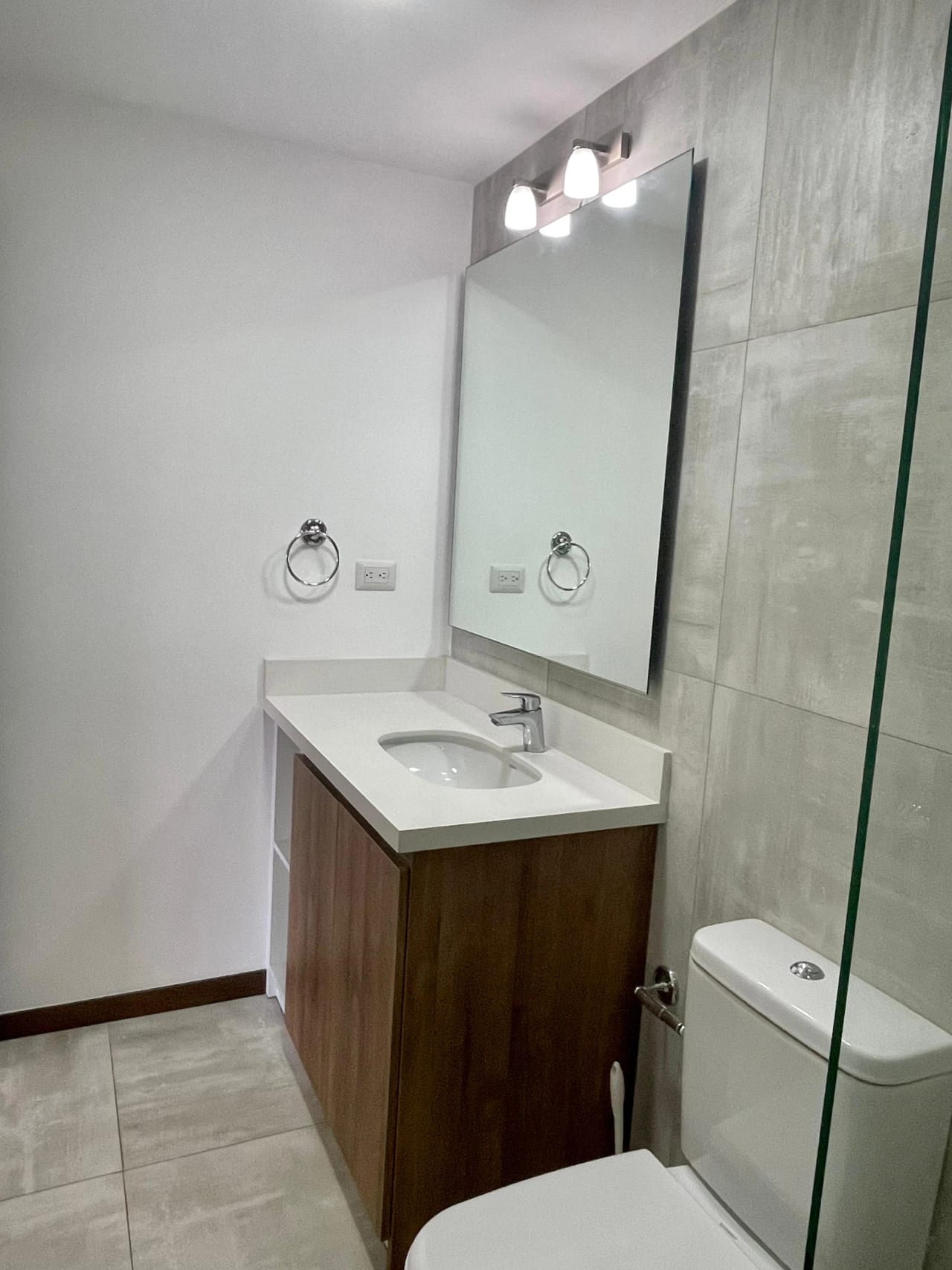 Rento Apartamento Amueblado en Casa Clara Zona 10 — Apartamento en Alquiler en Santa Clara II, Zona 10, Guatemala, Ciudad — foto 9 de 14