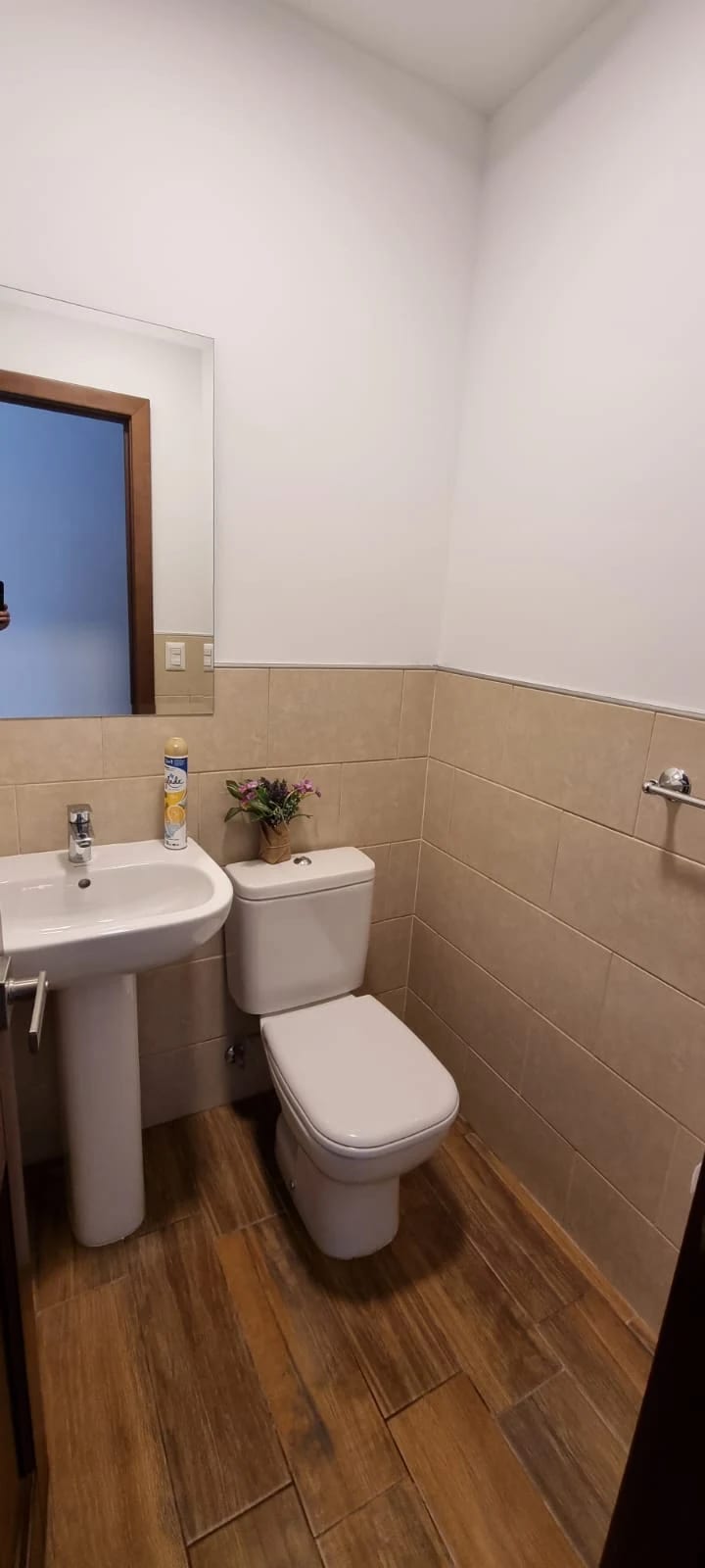 Rento Apartamento con Acabados Modernos en Edificio Salvattore Zona 10 — Apartamento en Alquiler en Salvattore, Zona 10, Guatemala, Ciudad — foto 11 de 13