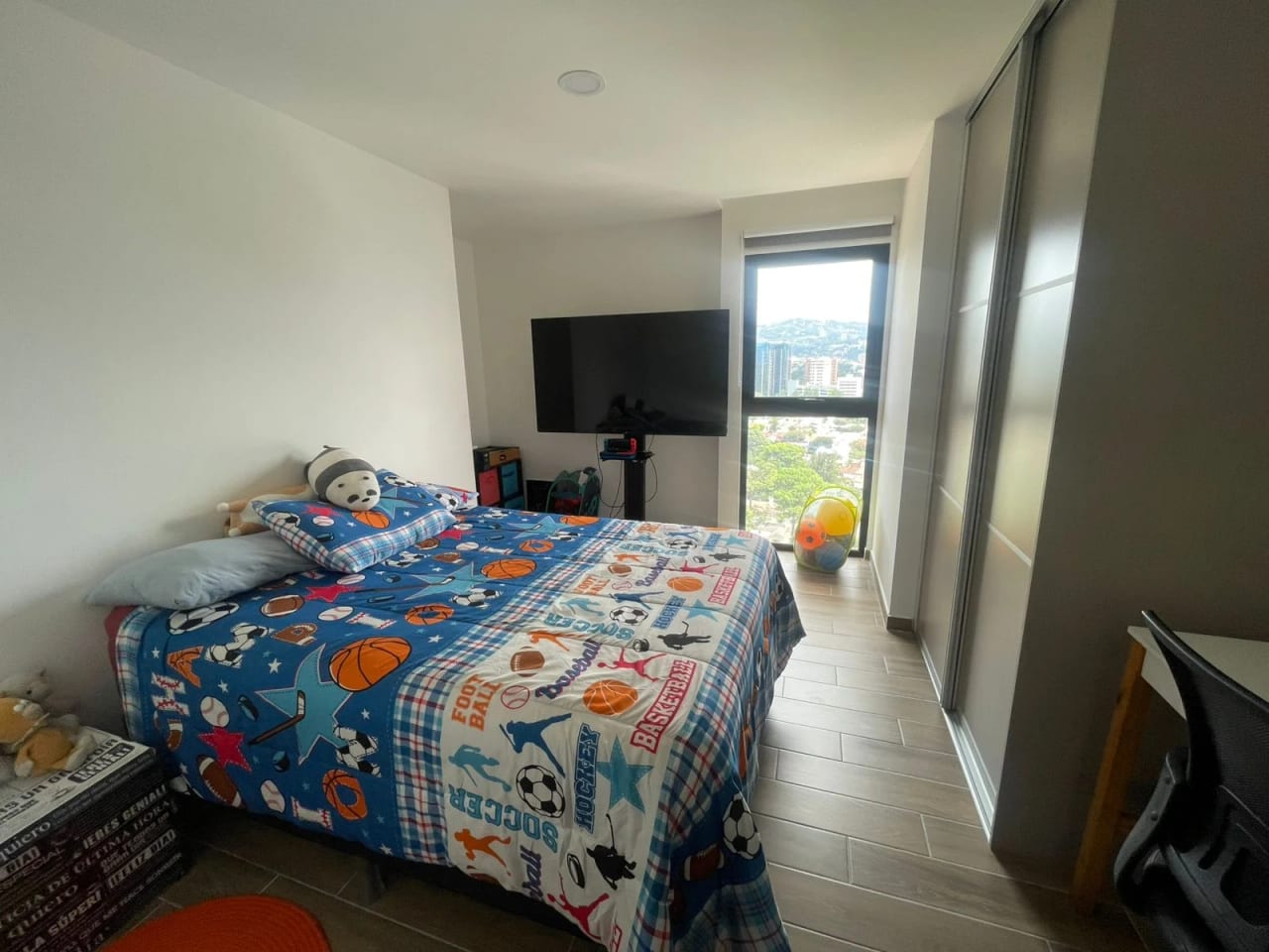 Vendo Apartamento de 3 Habitaciones en Edificio Parque 14 Zona 14 — Apartamento en Venta en Parque 14, Zona 14, Guatemala, Ciudad — foto 4 de 11