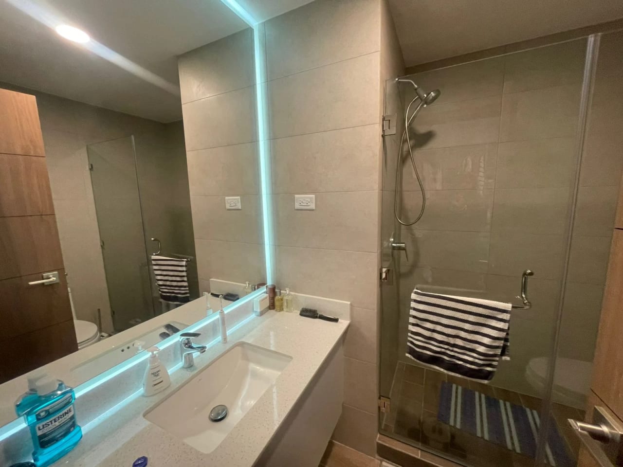 Vendo Apartamento de 3 Habitaciones en Edificio Parque 14 Zona 14 — Apartamento en Venta en Parque 14, Zona 14, Guatemala, Ciudad — foto 5 de 11