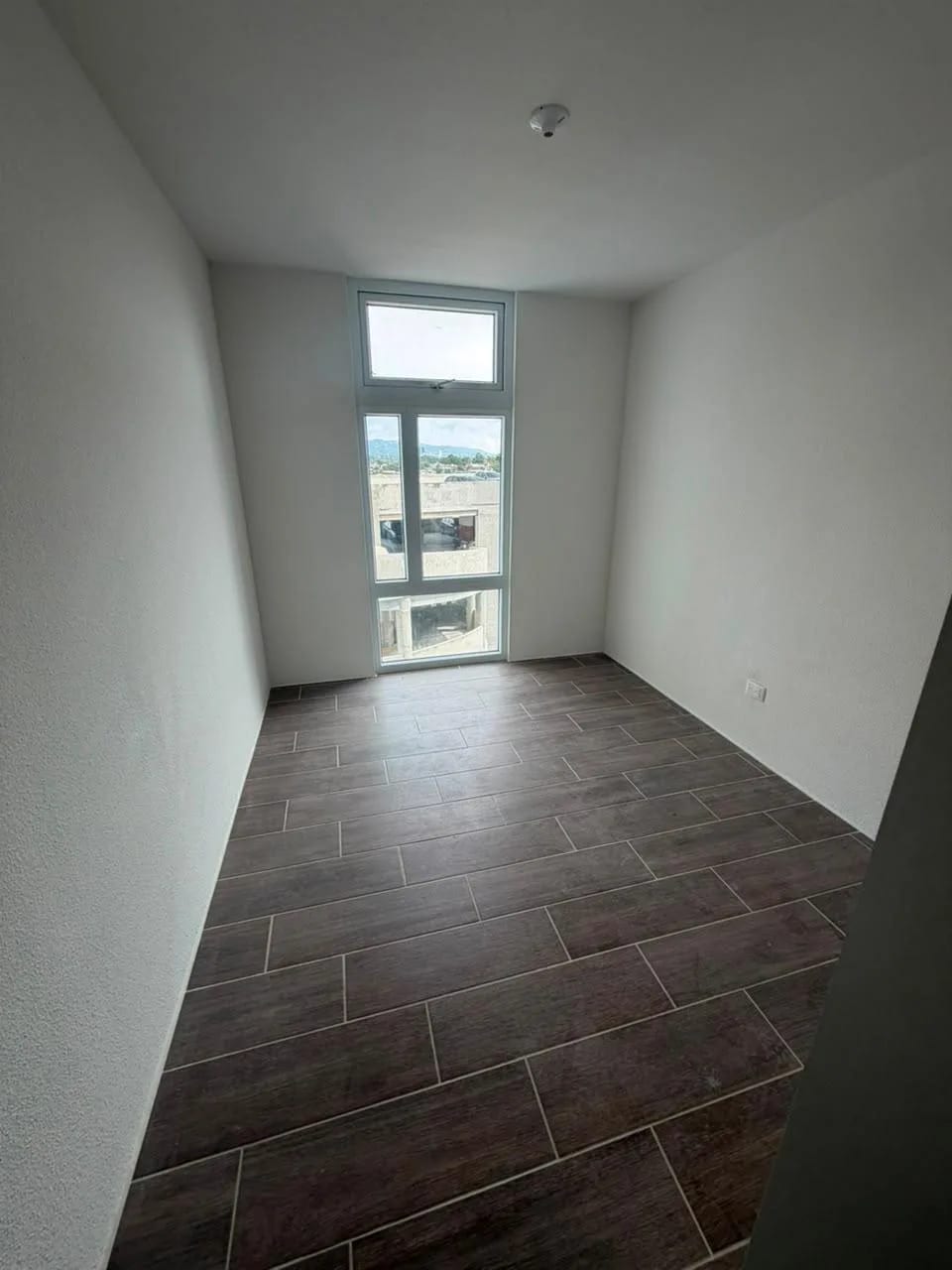 Rento Apartamento en Edificio Cumbres del Pedregal Zona 6 — Apartamento en Alquiler en Zona 6, Guatemala, Ciudad — foto 6 de 15