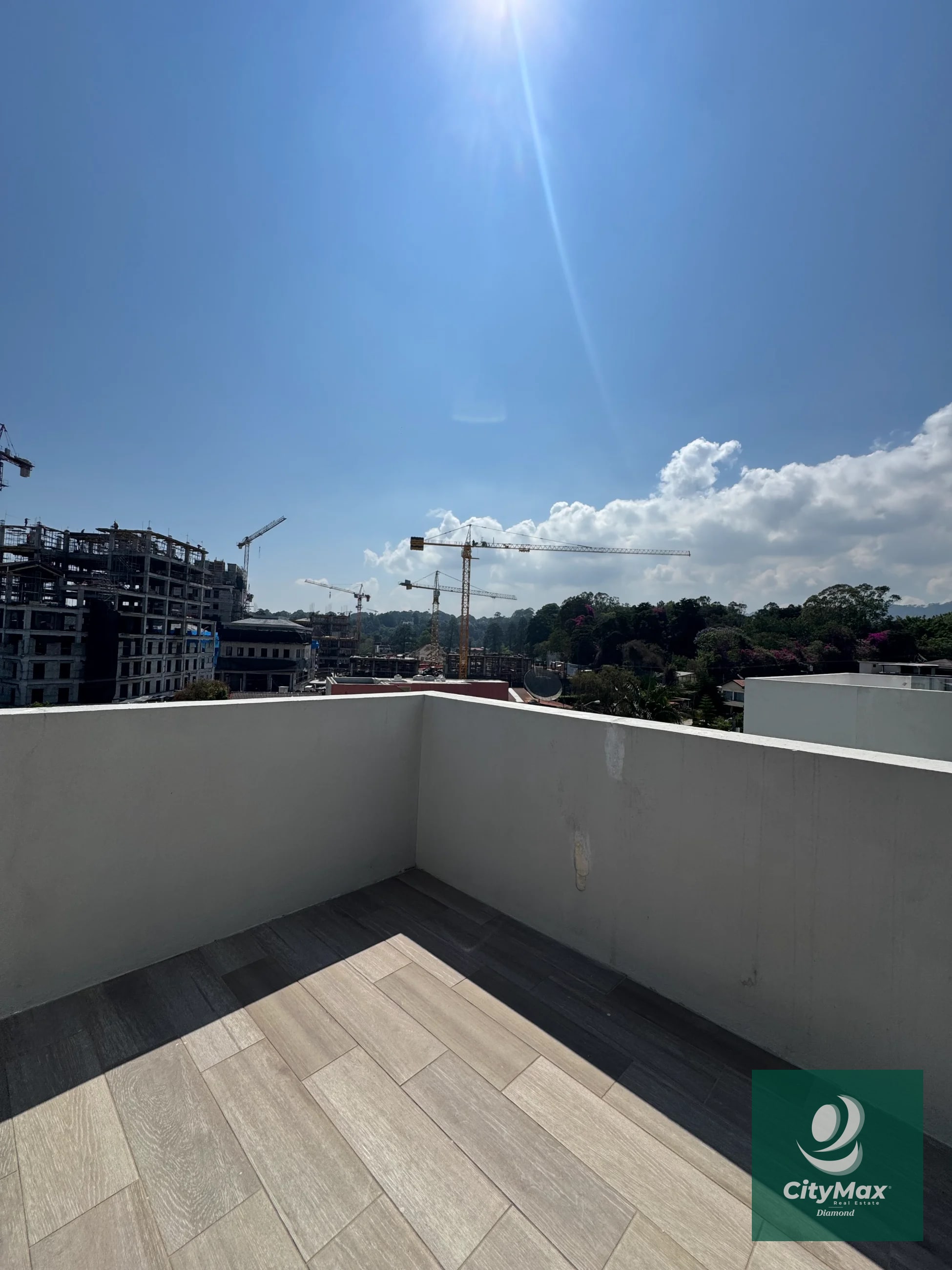 Apartamento en renta zona 15 Vista Hermosa 3 - 4