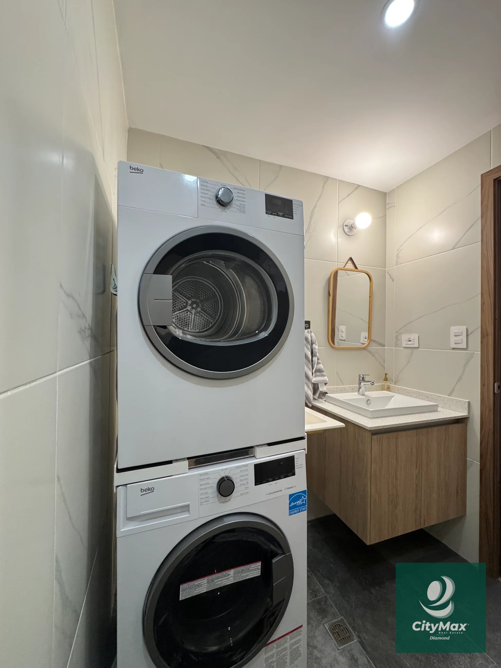 Apartamento tipo Estudio amueblado en renta Zona 15 - 10