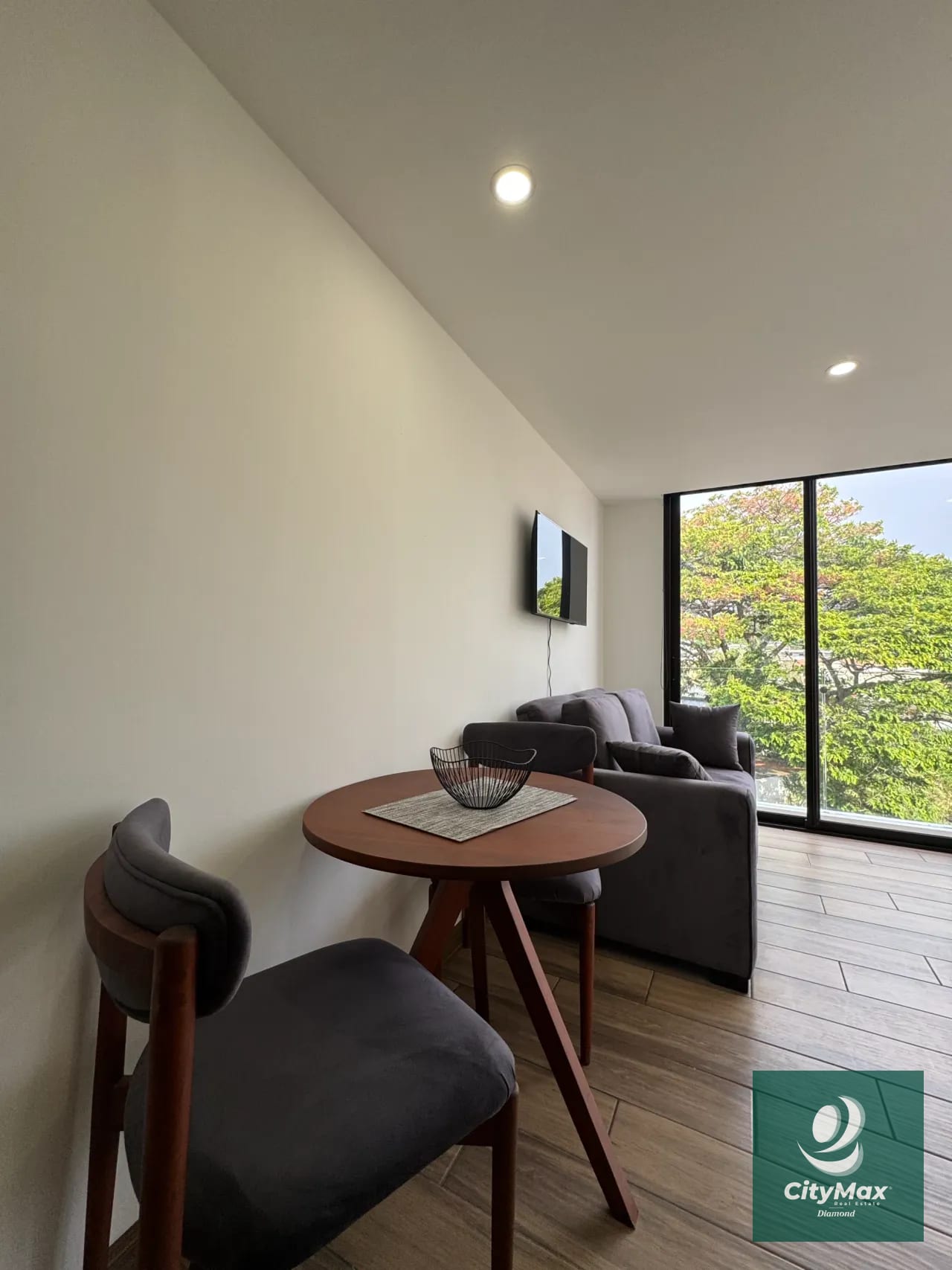 Apartamento tipo Estudio amueblado en renta Zona 15 — Apartamento en Alquiler en Zona 15, Guatemala, Ciudad — foto 2 de 17