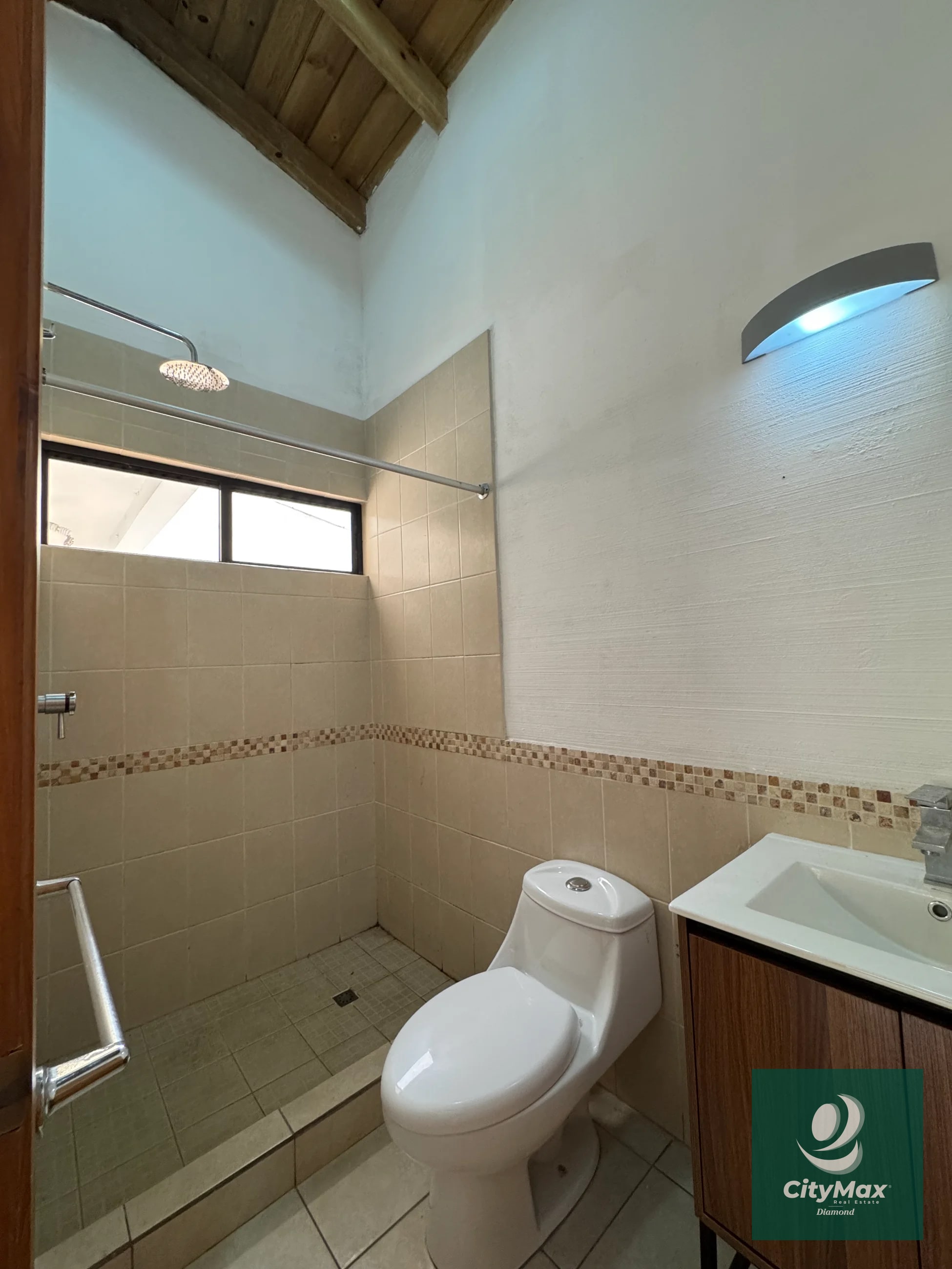 Casa en renta condominio Zona 16 Blvd Acatán — Apartamento en Alquiler en Zona 16, Guatemala, Ciudad — foto 15 de 17