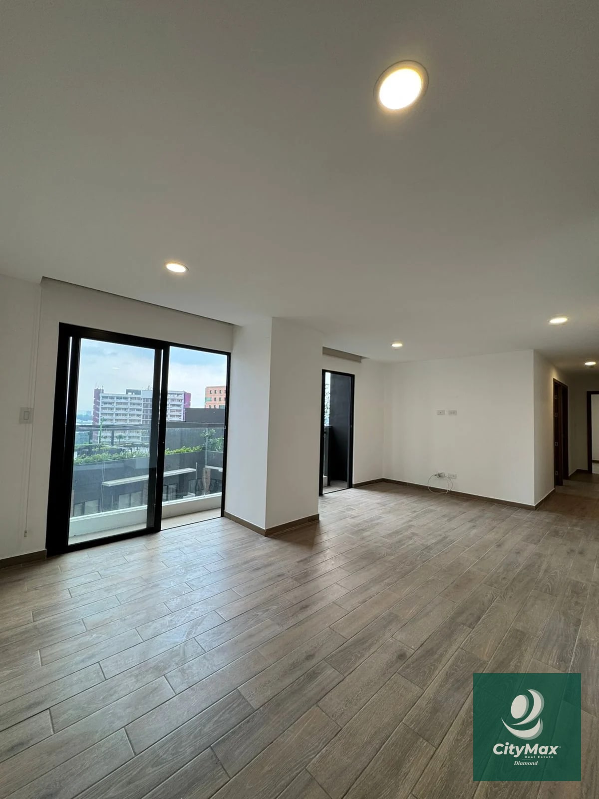Apartamento en Renta Zona 14 Parque 14 — Apartamento en Alquiler en Zona 14, Guatemala, Ciudad — foto 17 de 17