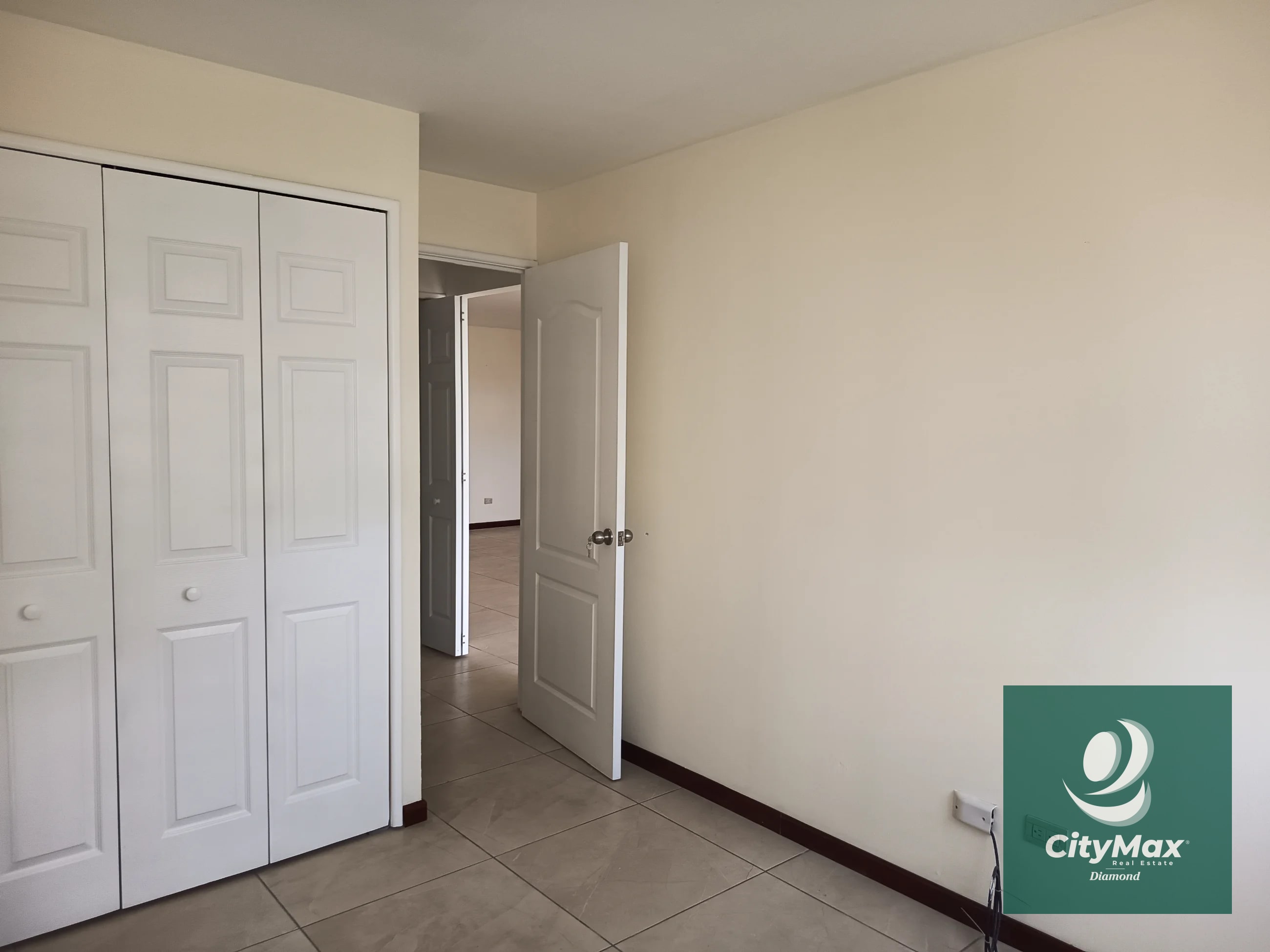 Apartamento en renta en zona 14 sobre Las Americas — Apartamento en Alquiler en Zona 14, Guatemala, Ciudad — foto 17 de 17