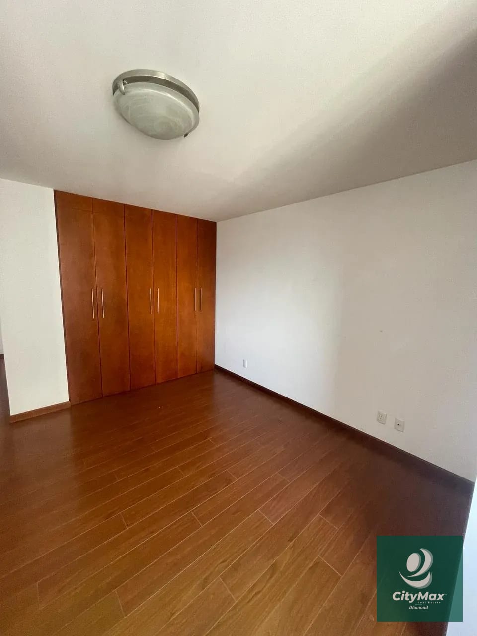Apartamento AMPLIO en renta en zona 15 — Apartamento en Venta en Botticelli II, Zona 15, Guatemala, Ciudad — foto 5 de 17