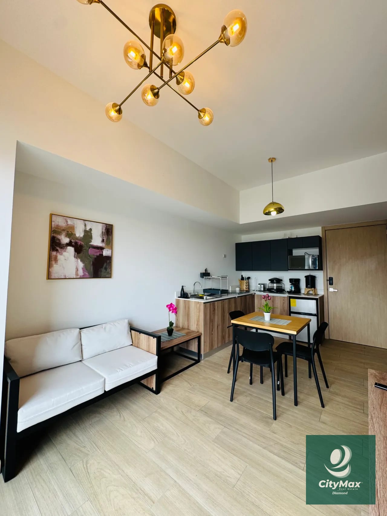 Apartamento amueblado en renta zona 10 — Apartamento en Alquiler en Meraki Z10, Zona 10, Guatemala, Ciudad — foto 1 de 17