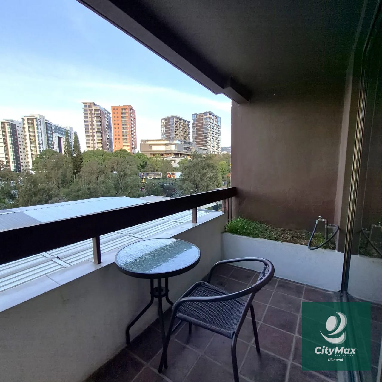 Venta apartamento en zona 15 Edificio de uso mixto — Apartamento en Venta en Super Centro Vista Hermosa, Zona 15, Guatemala, Ciudad — foto 3 de 17