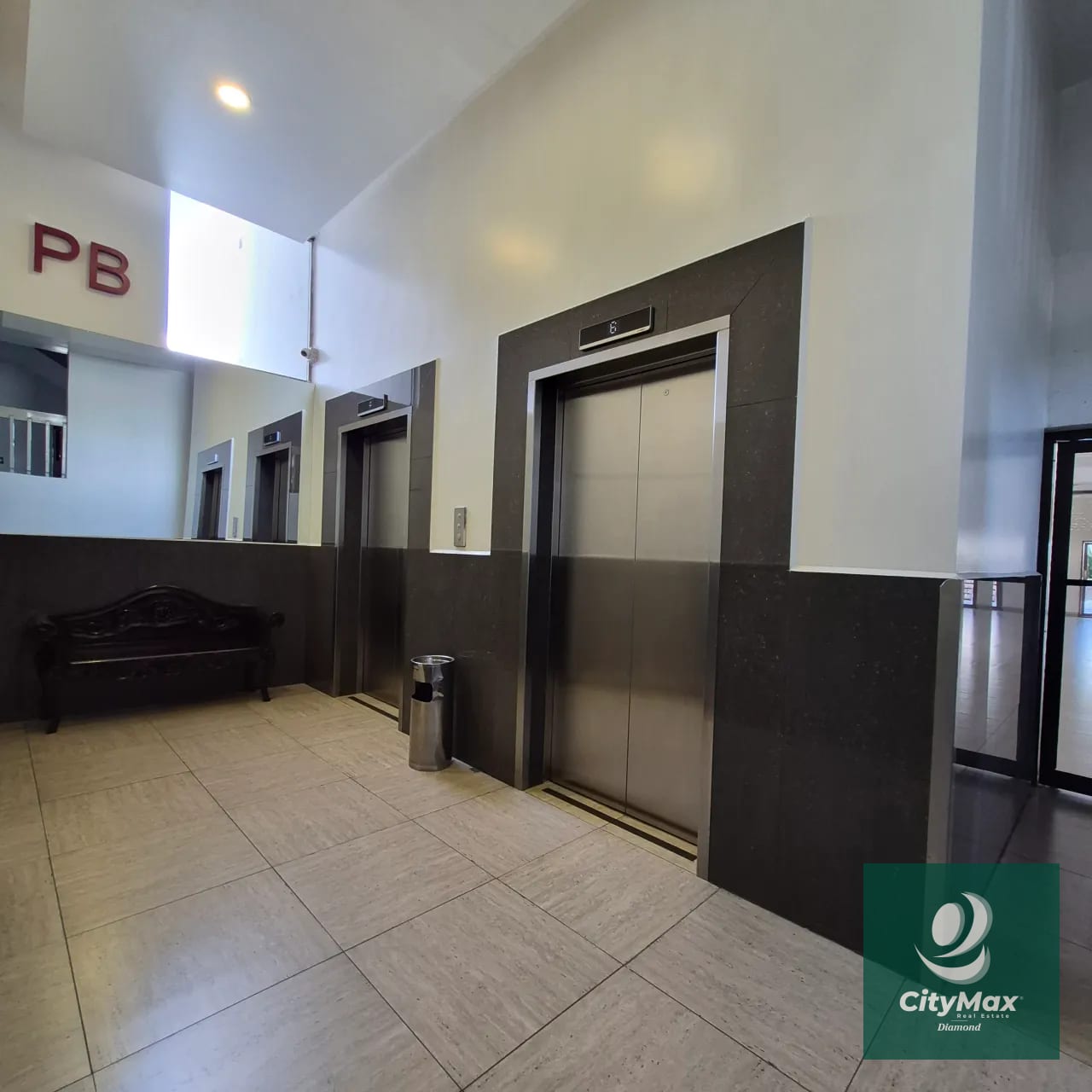Venta apartamento en zona 15 Edificio de uso mixto — Apartamento en Venta en Super Centro Vista Hermosa, Zona 15, Guatemala, Ciudad — foto 16 de 17