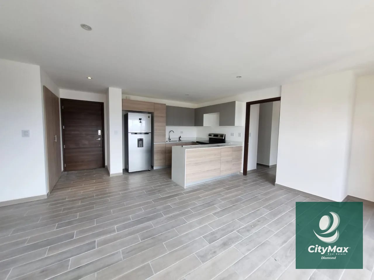 Apartamento en Renta en Edificio en Zona 10 — Apartamento en Alquiler en Parque 10, Zona 10, Guatemala, Ciudad — foto 11 de 17