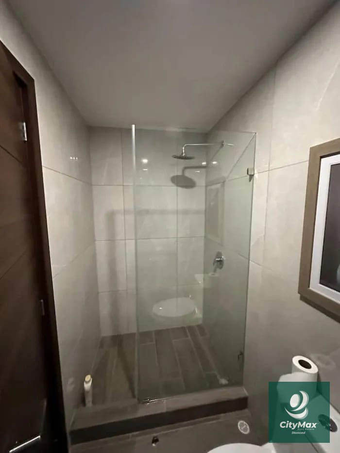 Apartamento Amueblado Nuevo en Venta en Zona 10 — Apartamento en Venta en Zona 10, Guatemala, Ciudad — foto 2 de 10