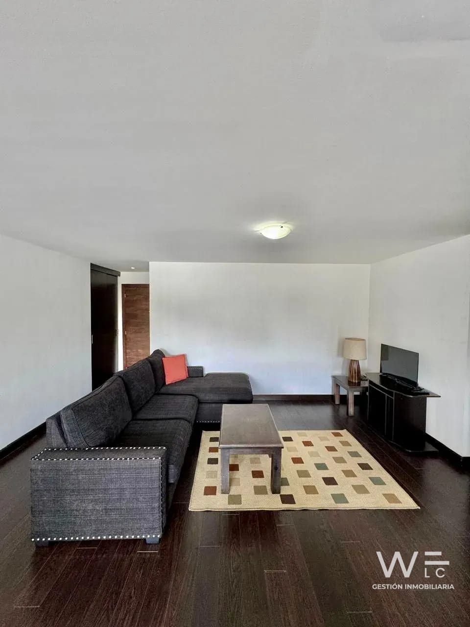VENDO APARTAMENTO ZONA 14 — Apartamento en Venta en Zona 14, Guatemala, Ciudad — foto 2 de 9