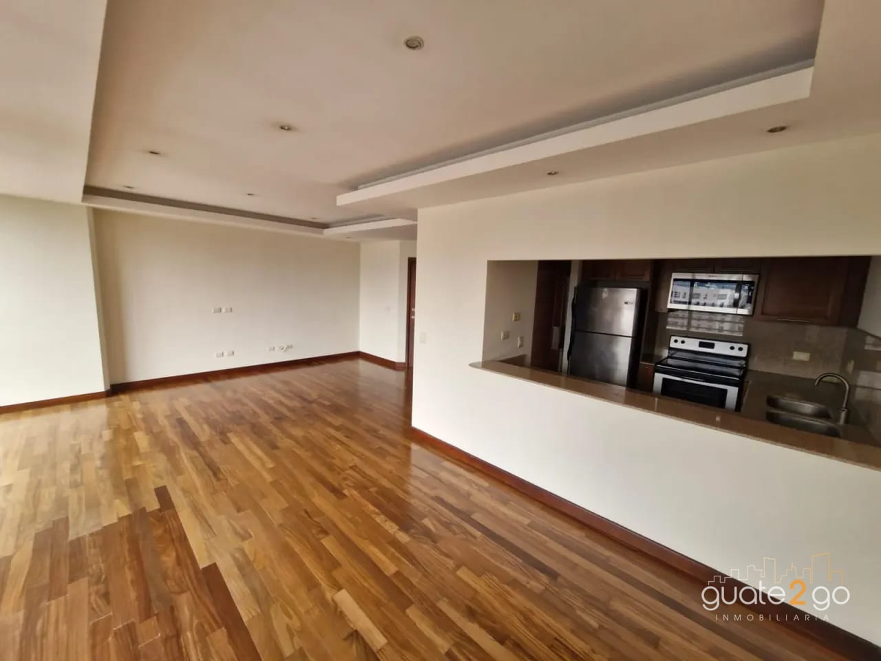 Apartamento en Mirafiori zona 10 — Apartamento en Alquiler en Mirafiori, Zona 10, Guatemala, Ciudad — foto 2 de 17